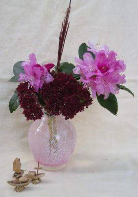 In a Vase on Monday: Trio - ramblinginthegarden.wordpress.com - China