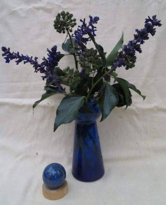 In a Vase on Monday: Sultry Serendipity - ramblinginthegarden.wordpress.com - Britain
