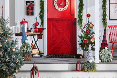 5 Outdoor Holiday Decorating Trends That Pros Say Will Be Everywhere - thespruce.com