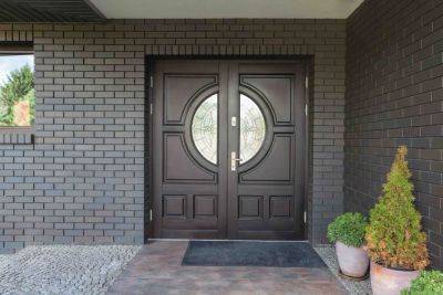 Front double doors: how modern styles can elevate your house design - growingfamily.co.uk