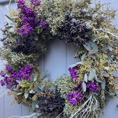 Wreath Making with Cherry - finegardening.com