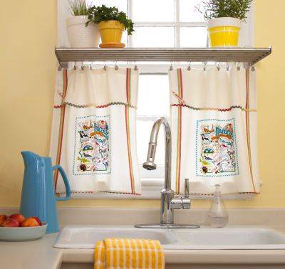 Kitchen Curtains Are Back and Better Than Ever—Should You Give Them a Go? - bhg.com